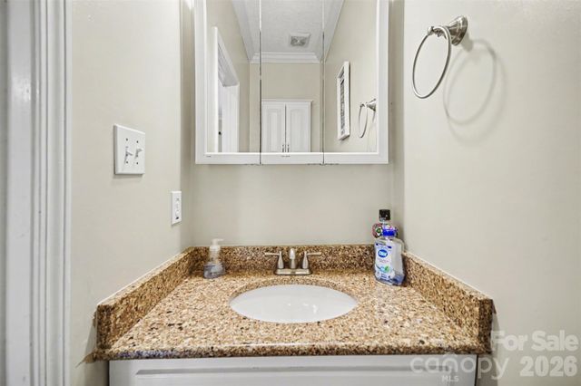 1625 Kiawah Court, Gastonia, NC 28056