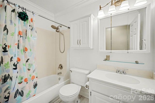 1625 Kiawah Court, Gastonia, NC 28056