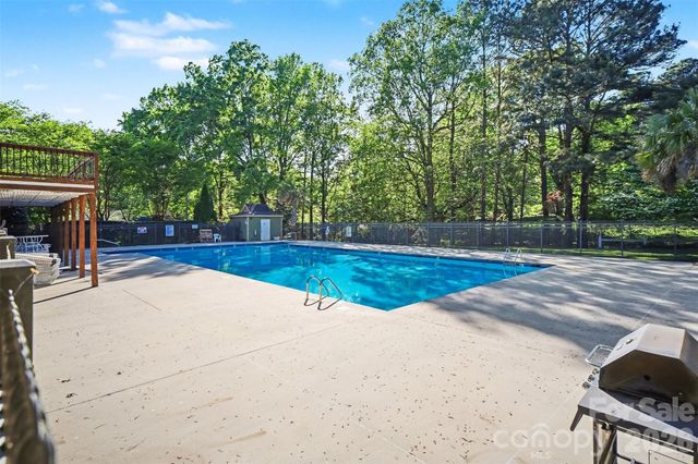 1625 Kiawah Court, Gastonia, NC 28056