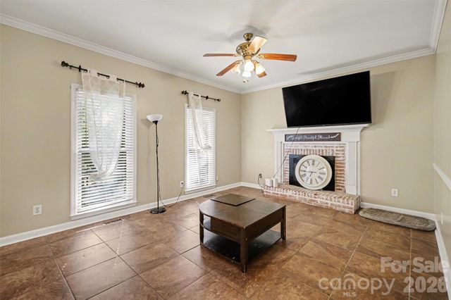 1625 Kiawah Court, Gastonia, NC 28056