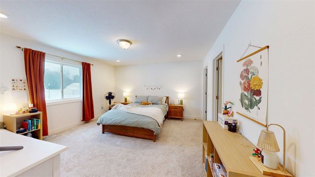 803 Parkwood Drive, Greenville, MI 48838