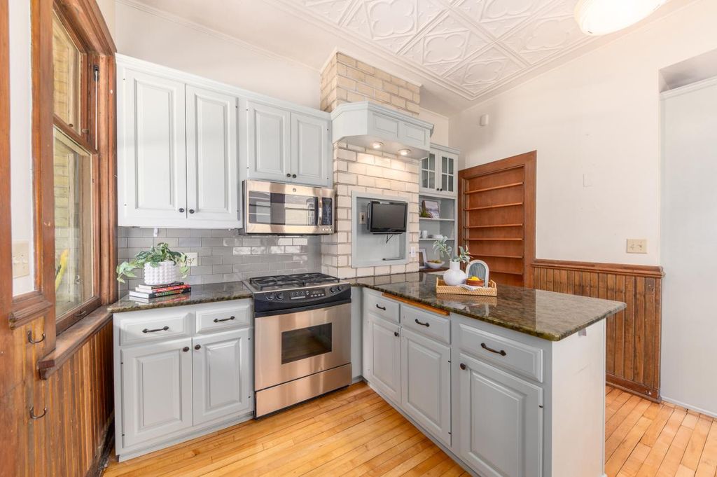 property-img