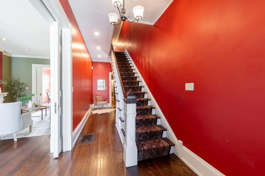 property-img