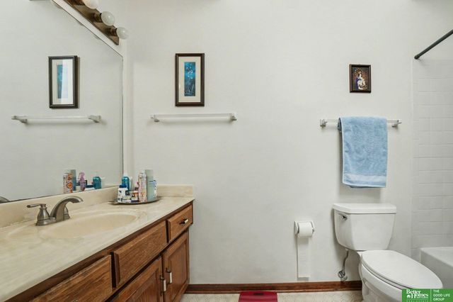 2410 N 134 Street, Omaha, NE 68164