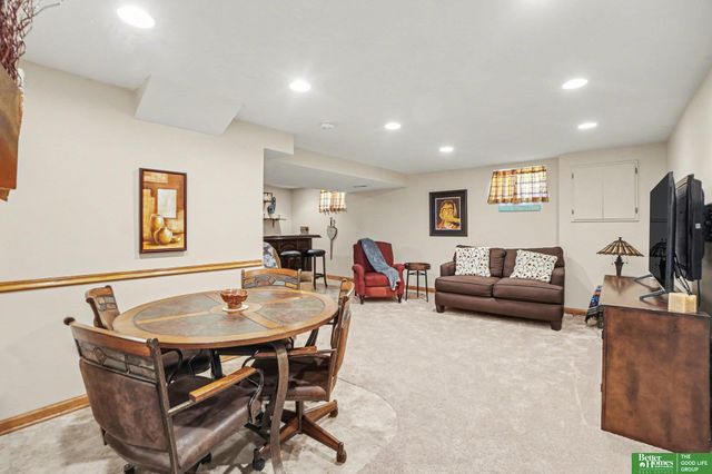 2410 N 134 Street, Omaha, NE 68164