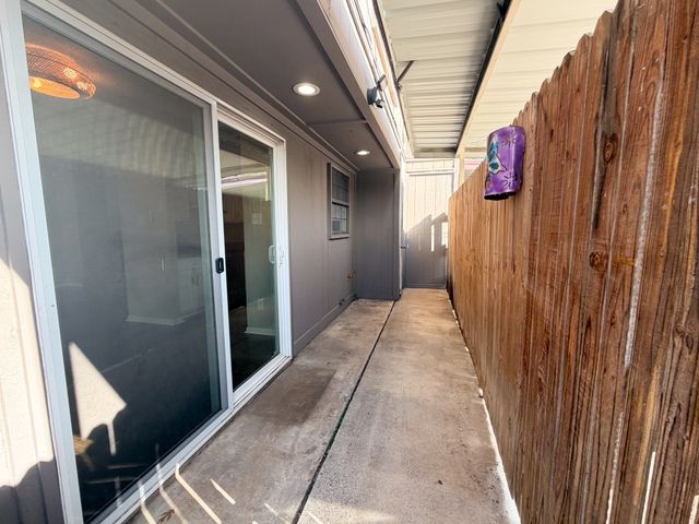 615 Lost Springs Court C, Arlington, TX 76012