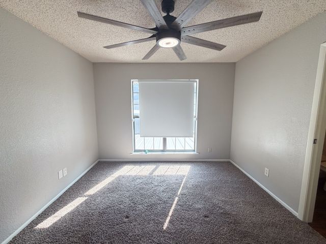 615 Lost Springs Court C, Arlington, TX 76012