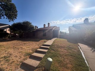 615 Lost Springs Court C, Arlington, TX 76012