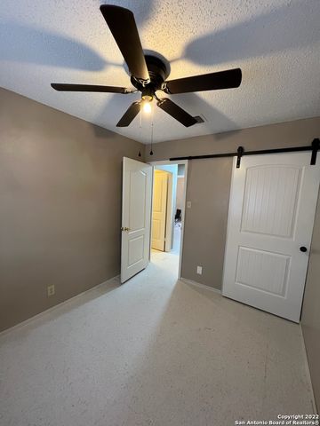 8446 DIXON RIDGE, San Antonio, TX 78239