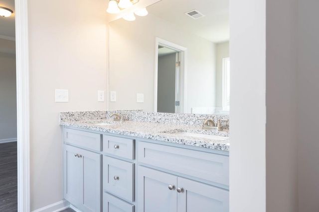384 Crimson Feather Drive, Jefferson, GA 30549