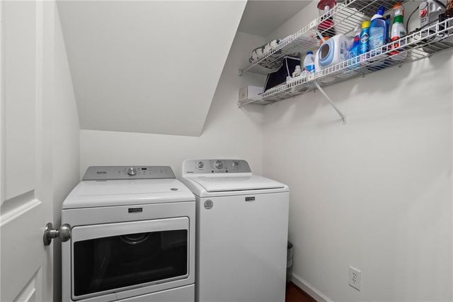 16 Ivy Chase NE, Atlanta, GA 30342