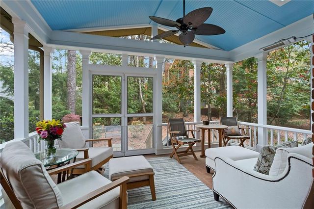 16 Ivy Chase NE, Atlanta, GA 30342