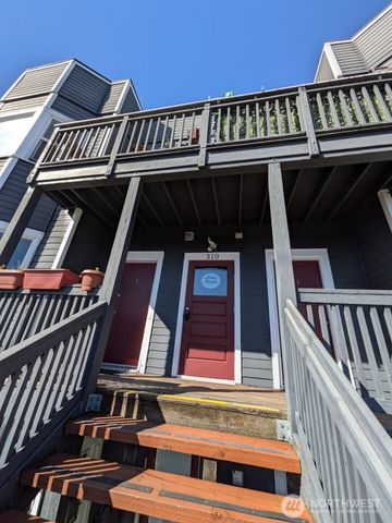 310 Aloha Street, Seattle, WA 98109