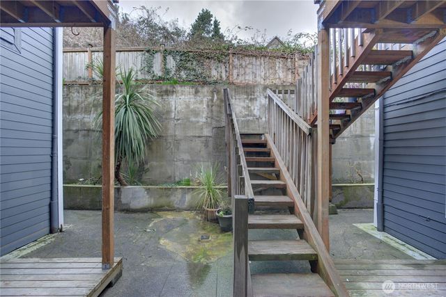 310 Aloha Street, Seattle, WA 98109