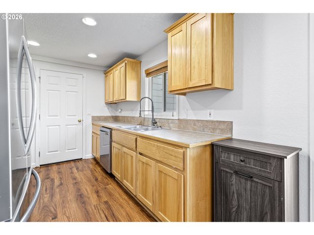 2211 23RD Ave, Forest Grove, OR 97116