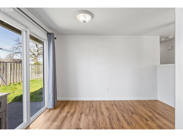 2211 23RD Ave, Forest Grove, OR 97116