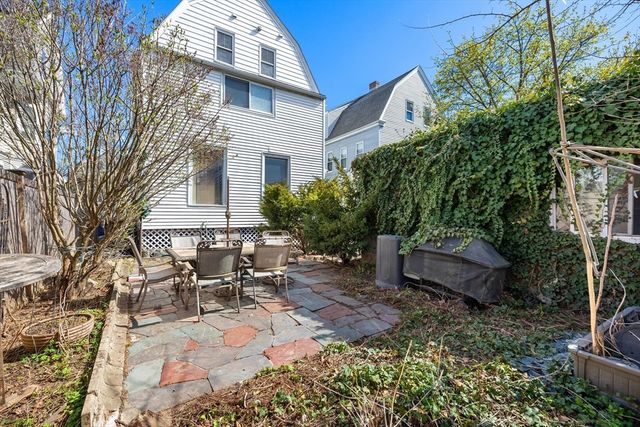 18 Paulina St 1, Somerville, MA 02144