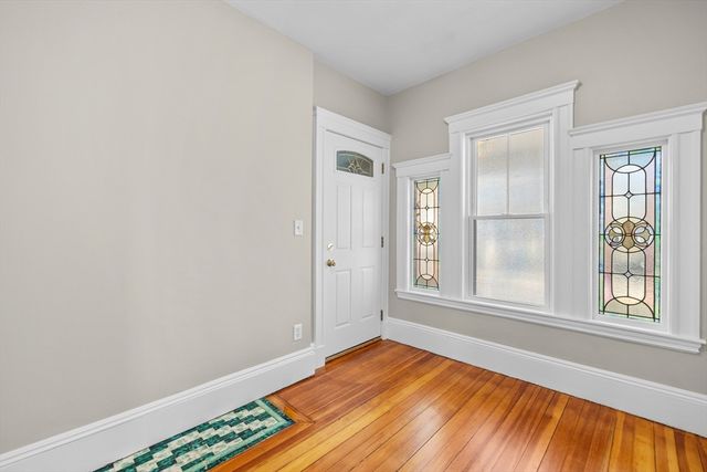 18 Paulina St 1, Somerville, MA 02144