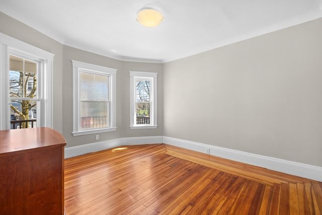 18 Paulina St 1, Somerville, MA 02144