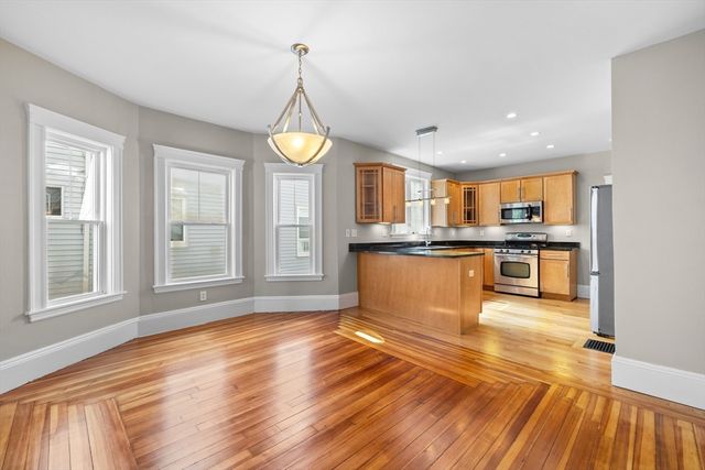 18 Paulina St 1, Somerville, MA 02144