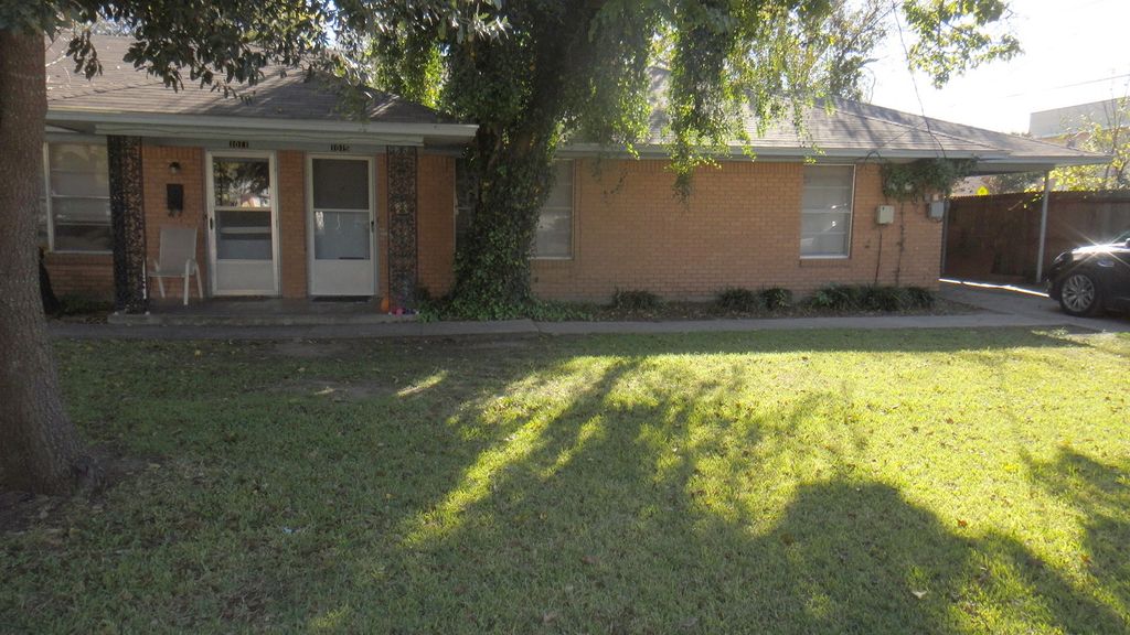 1011 Crescent Street, Denton, TX 76201