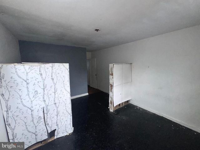 5117 D ST, Philadelphia, PA 19120