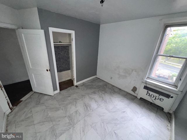 5117 D ST, Philadelphia, PA 19120