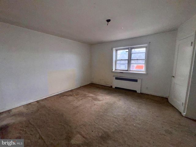 5117 D ST, Philadelphia, PA 19120
