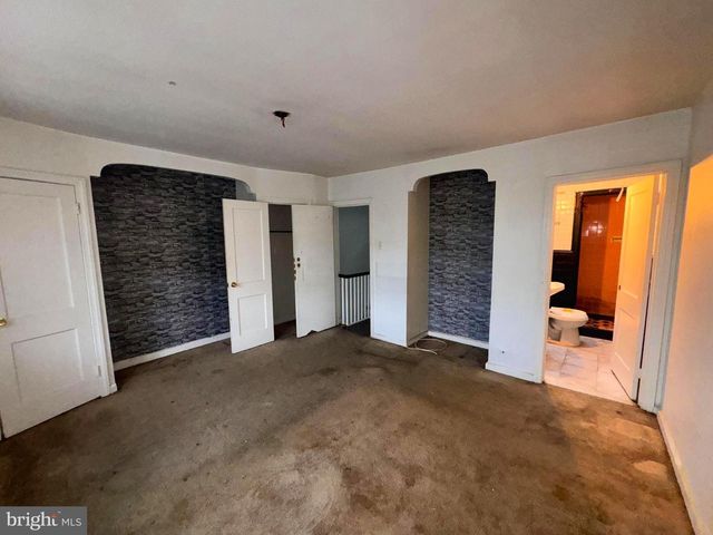 5117 D ST, Philadelphia, PA 19120