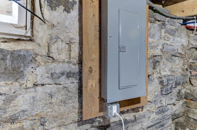 6241 NY-30, Amsterdam, NY 12010