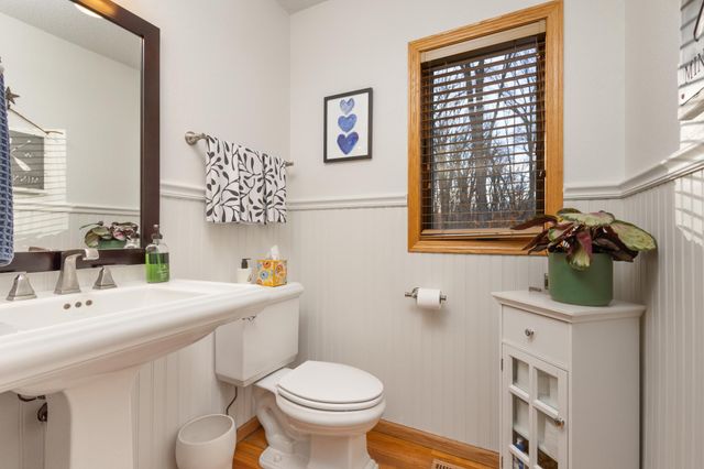 1111 S Shore Drive, Detroit Lakes, MN 56501