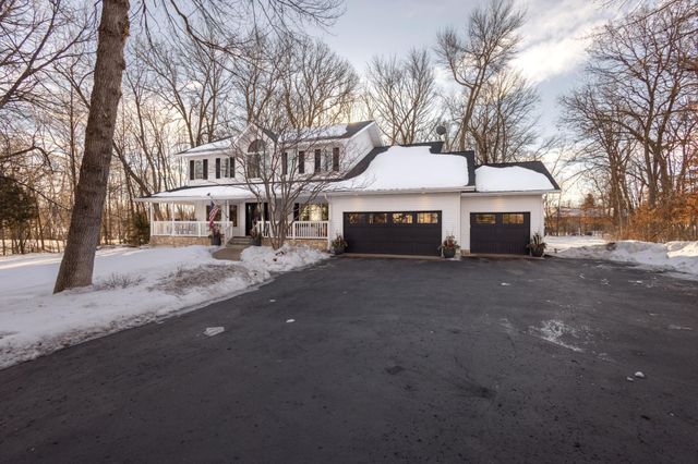 1111 S Shore Drive, Detroit Lakes, MN 56501