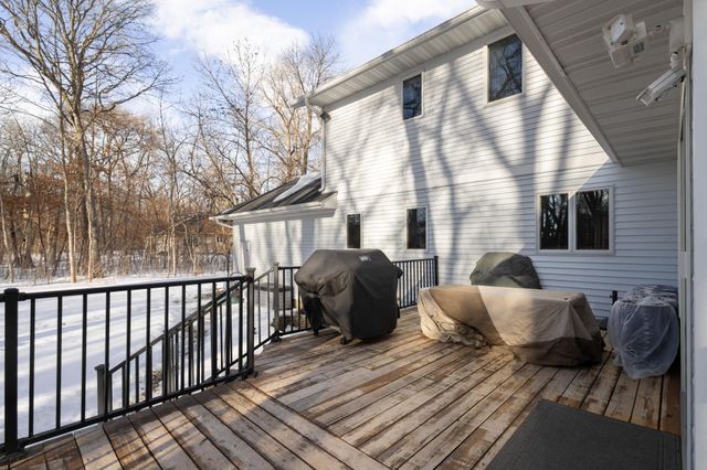 1111 S Shore Drive, Detroit Lakes, MN 56501