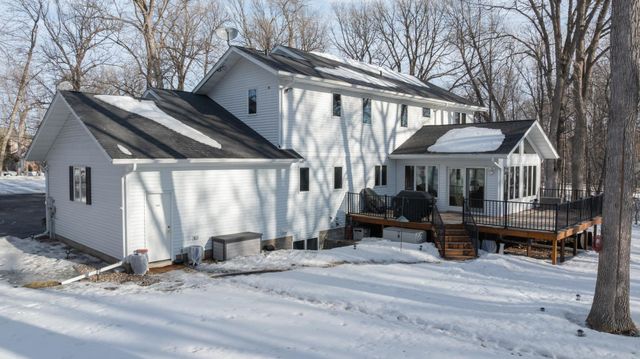 1111 S Shore Drive, Detroit Lakes, MN 56501