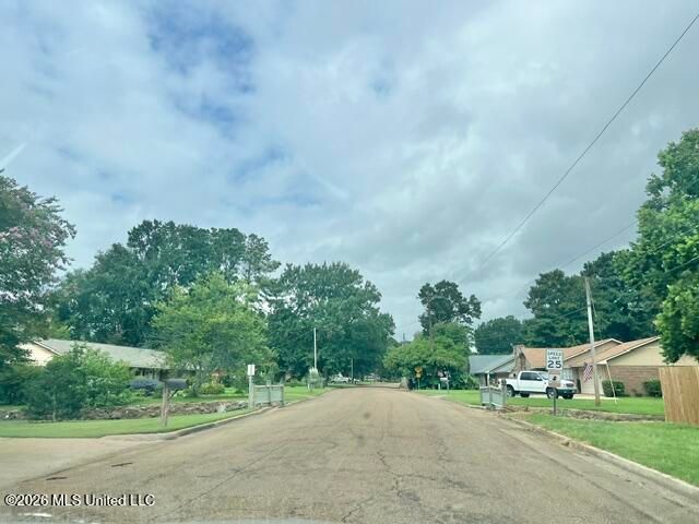 310 Longmeadow Drive, Ridgeland, MS 39157