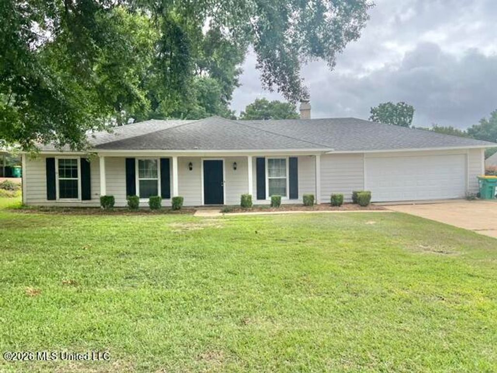 310 Longmeadow Drive, Ridgeland, MS 39157
