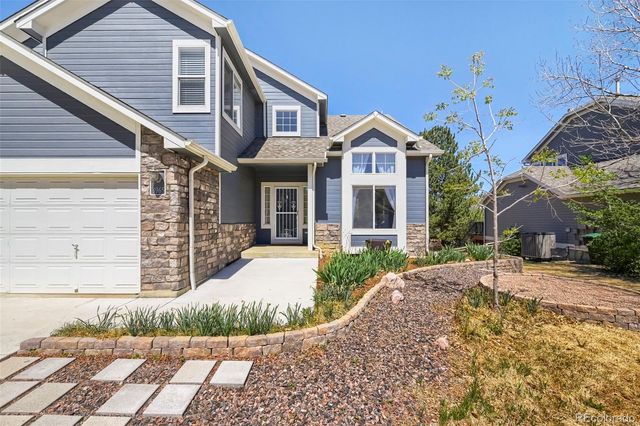 3965 Hawthorne Circle, Longmont, CO 80503