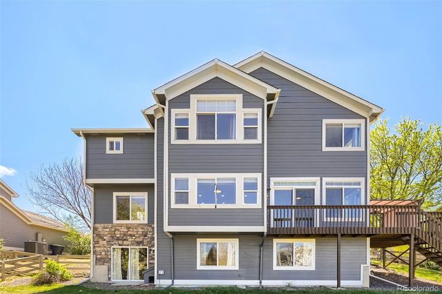 3965 Hawthorne Circle, Longmont, CO 80503