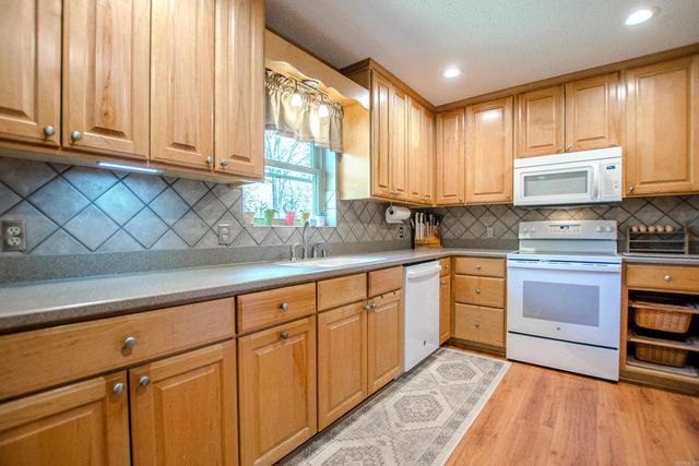 1626 Erving Ridge Loop, Cabot, AR 72023