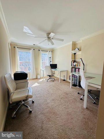 6413 DIVINE ST, Mclean, VA 22101