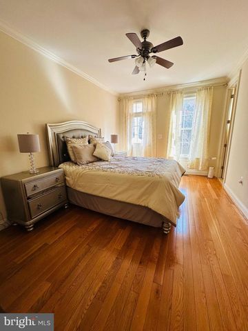 6413 DIVINE ST, Mclean, VA 22101