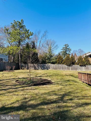 6413 DIVINE ST, Mclean, VA 22101