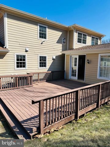 6413 DIVINE ST, Mclean, VA 22101