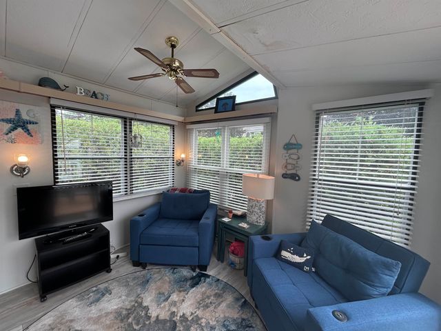 308 State Route 286 Unit 102, Seabrook, NH 03874