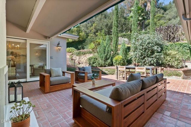 250 N San Rafael Avenue, Pasadena, CA 91105