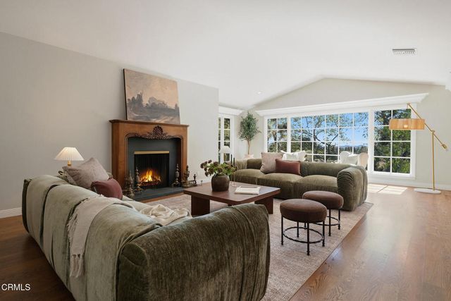 250 N San Rafael Avenue, Pasadena, CA 91105