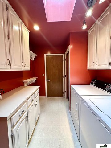 8218 Stockwell Street, Lincoln, NE 68506