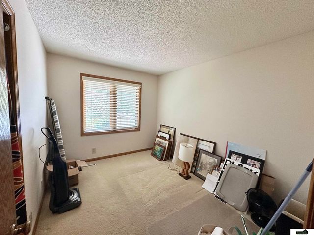 8218 Stockwell Street, Lincoln, NE 68506