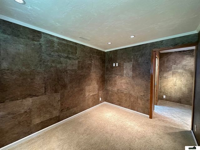 8218 Stockwell Street, Lincoln, NE 68506
