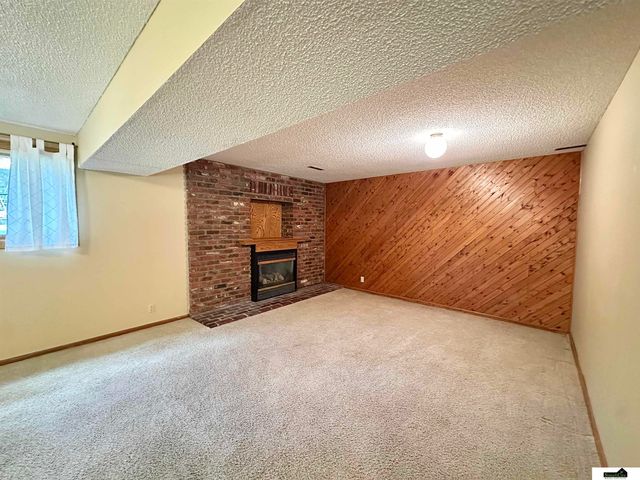 8218 Stockwell Street, Lincoln, NE 68506